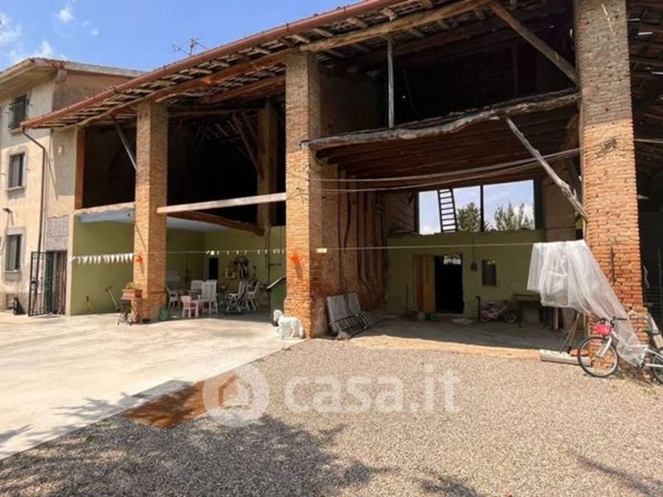 casa indipendente in vendita a Casteggio