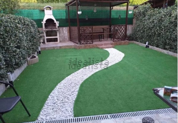 casa indipendente in vendita a Casteggio