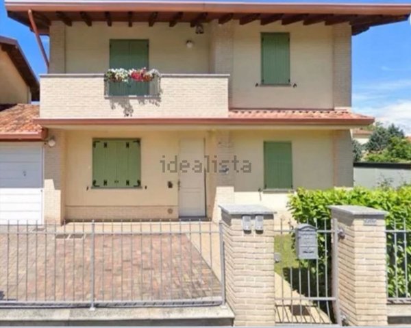 casa indipendente in vendita a Casteggio
