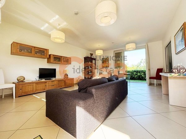 casa indipendente in vendita a Casteggio