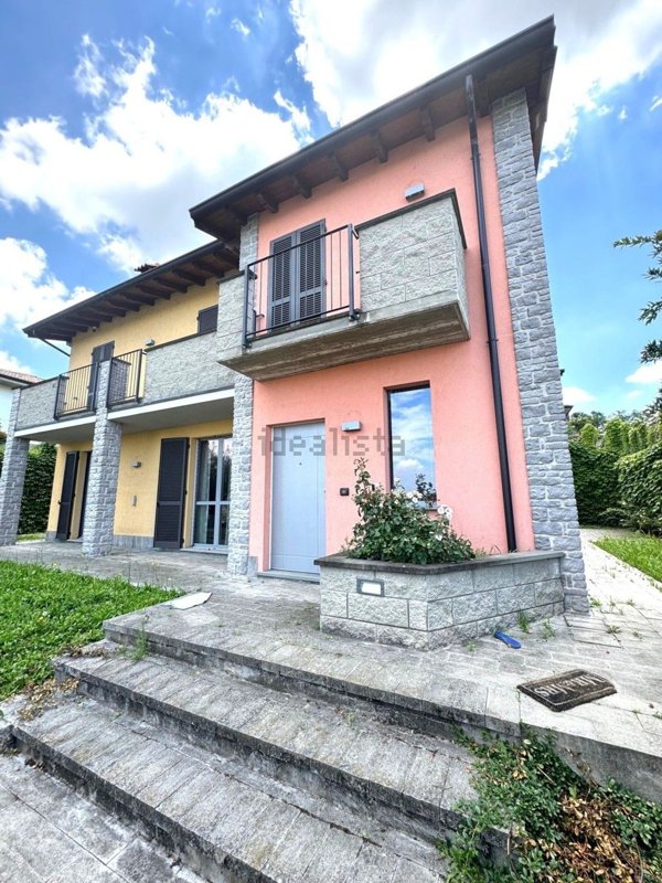 casa indipendente in vendita a Casteggio