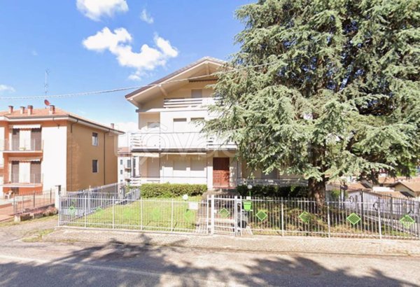 casa semindipendente in vendita a Casteggio