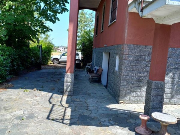 casa indipendente in vendita a Casteggio