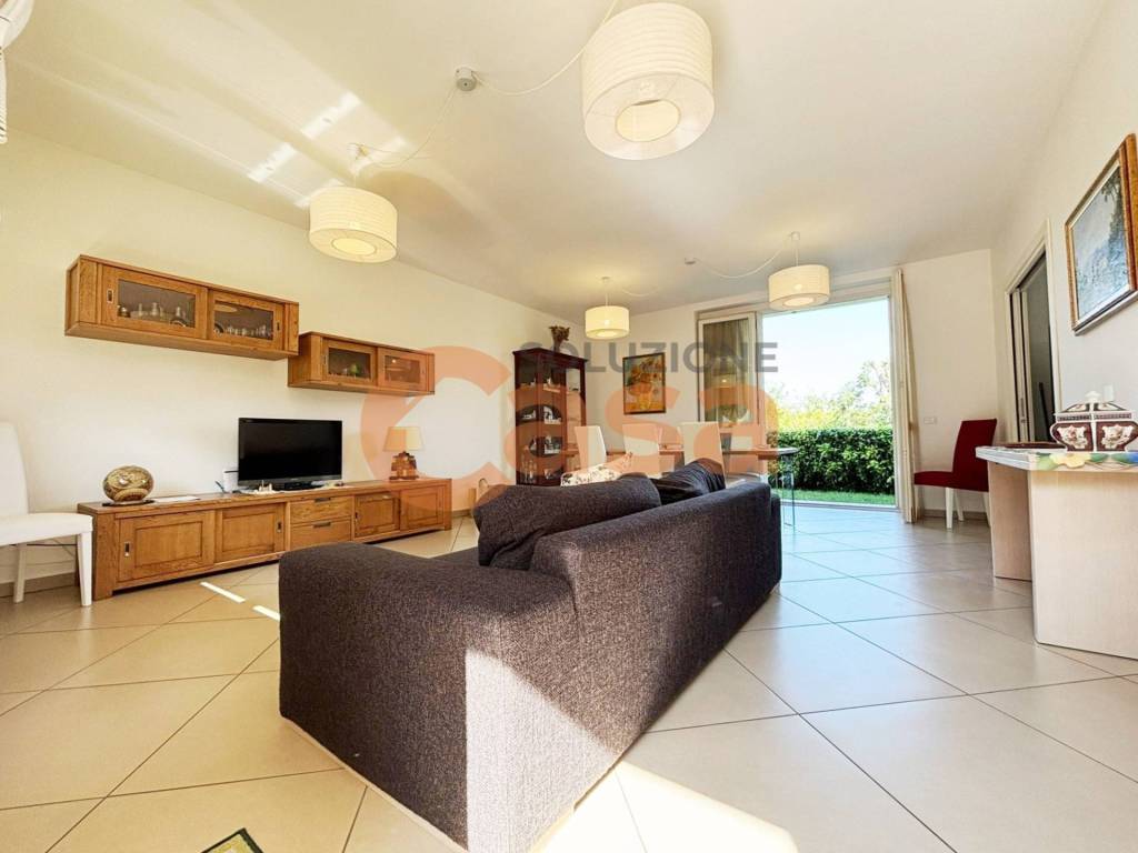 casa indipendente in vendita a Casteggio