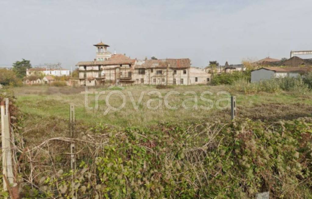 terreno edificabile in vendita a Casteggio