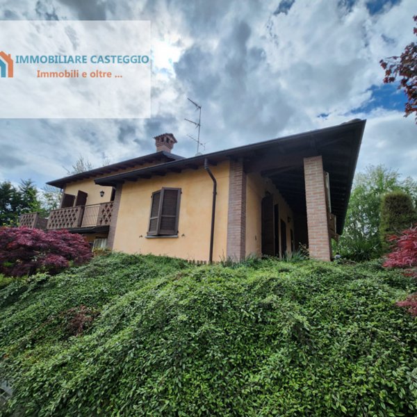 casa indipendente in vendita a Casteggio