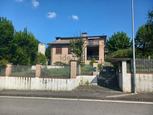 casa indipendente in vendita a Casteggio
