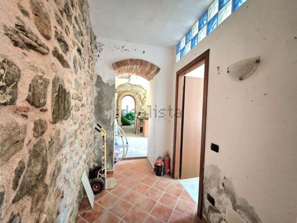 casa indipendente in vendita a Casteggio