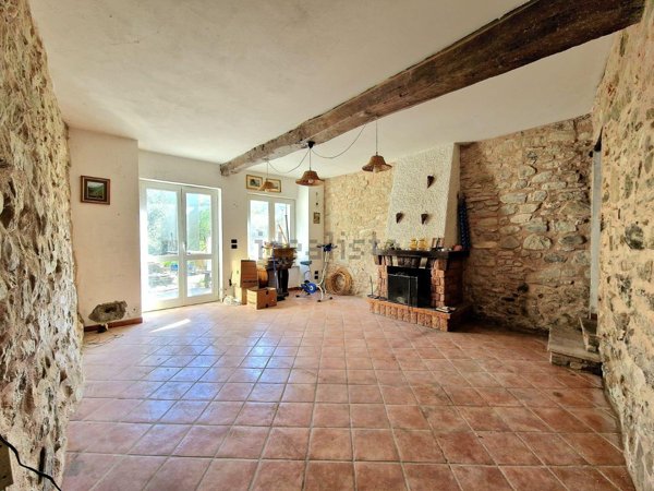 casa indipendente in vendita a Casteggio