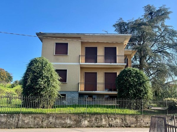 casa indipendente in vendita a Casteggio