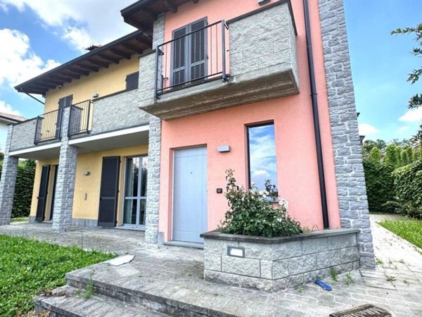 casa indipendente in vendita a Casteggio