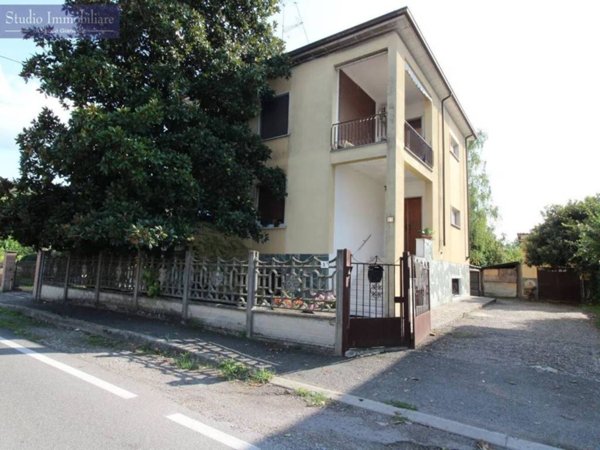 casa indipendente in vendita a Casteggio