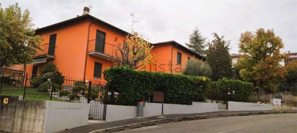 casa indipendente in vendita a Casteggio