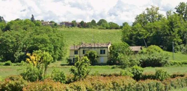 casale in vendita a Casteggio