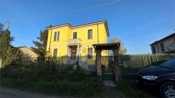 casa indipendente in vendita a Casteggio