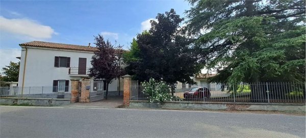 casale in vendita a Casteggio