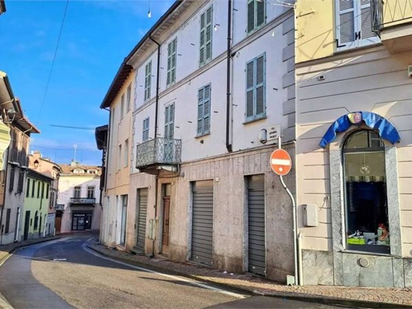 casa indipendente in vendita a Casteggio