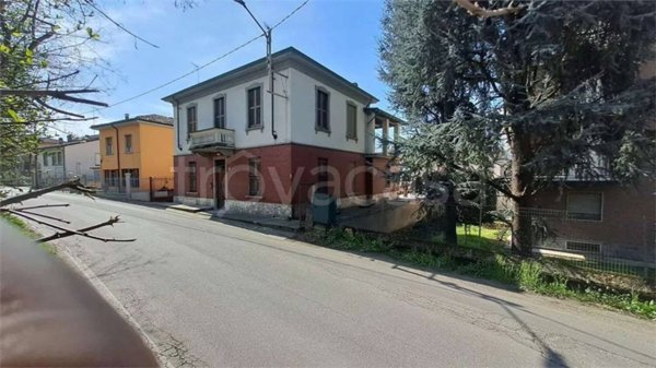 casa indipendente in vendita a Casteggio