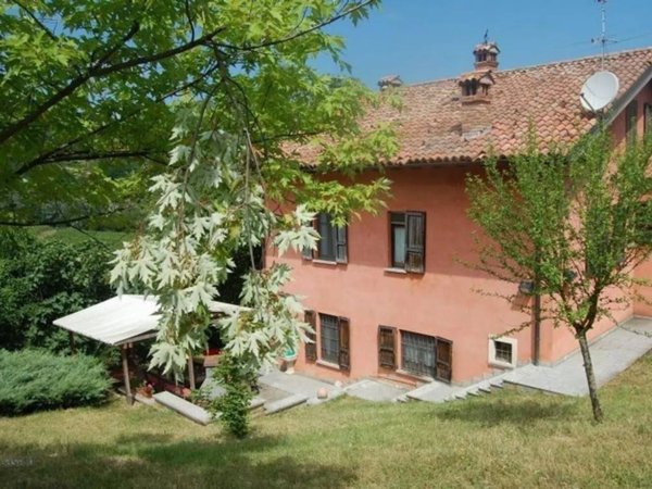 casa indipendente in vendita a Casteggio