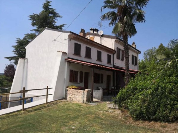 casa indipendente in vendita a Casteggio