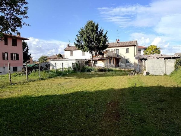 casa indipendente in vendita a Casteggio