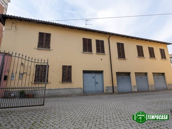 casa indipendente in vendita a Casteggio