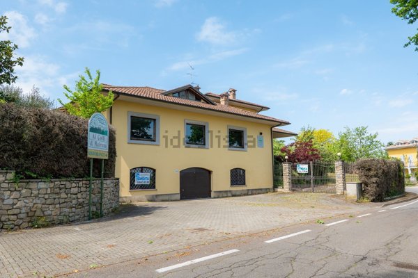 esavano in vendita a Casteggio