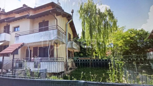 casa indipendente in vendita a Casteggio