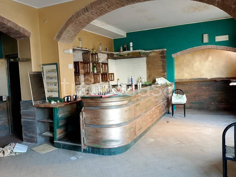 negozio in vendita a Casteggio