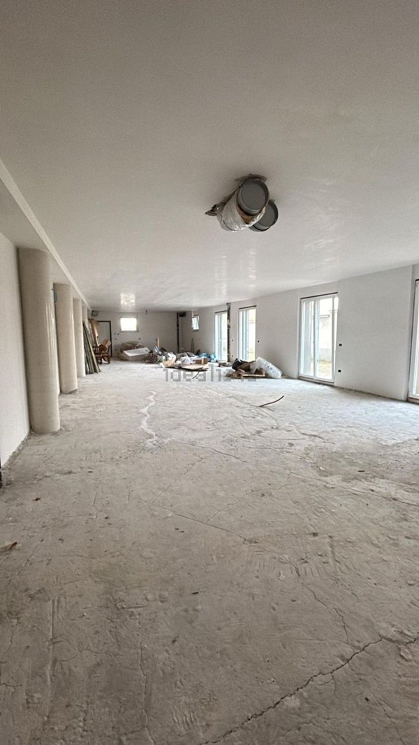 casa indipendente in vendita a Casteggio