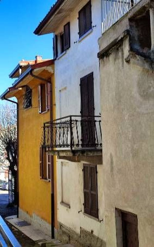 casa semindipendente in vendita a Casteggio