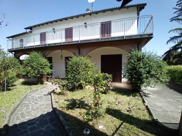 casa indipendente in vendita a Casteggio