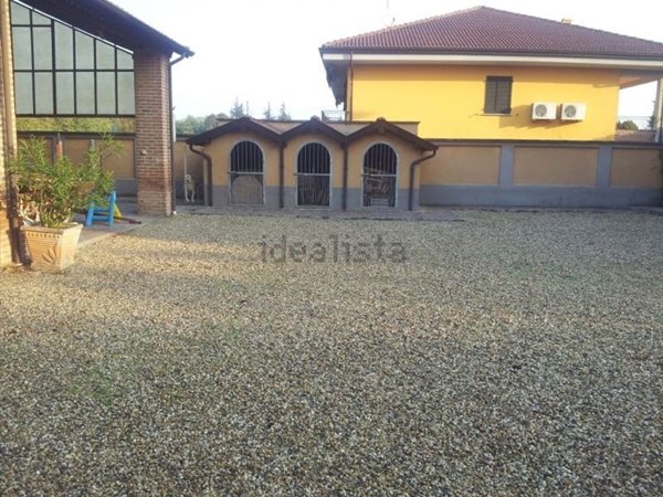 casa indipendente in vendita a Casteggio