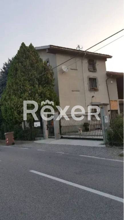 casa indipendente in vendita a Casteggio