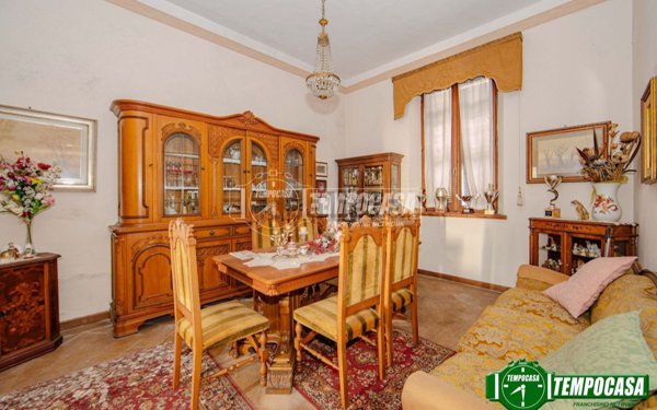 casa indipendente in vendita a Casteggio