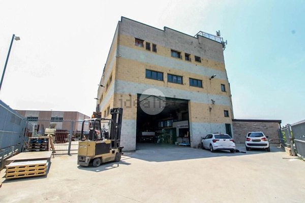 capannone in vendita a Casteggio