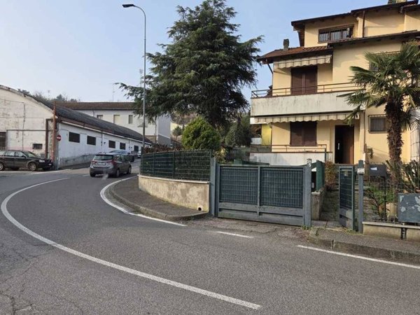casa indipendente in vendita a Casteggio