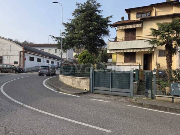 casa indipendente in vendita a Casteggio
