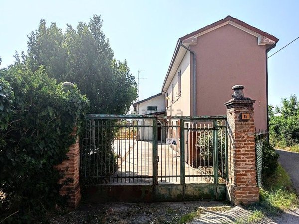 casa indipendente in vendita a Casteggio