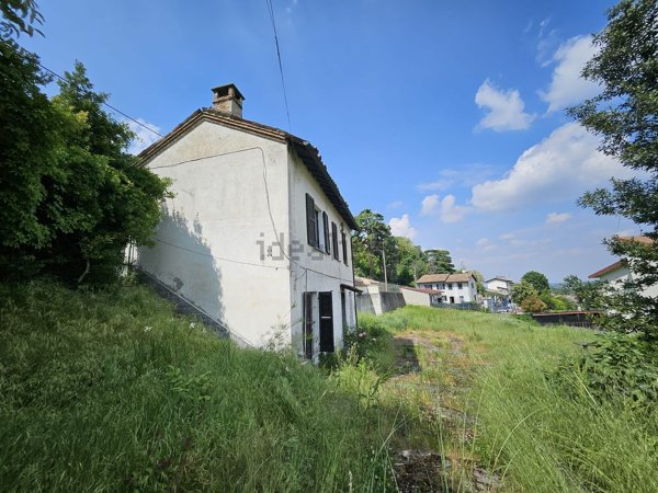casa indipendente in vendita a Casteggio