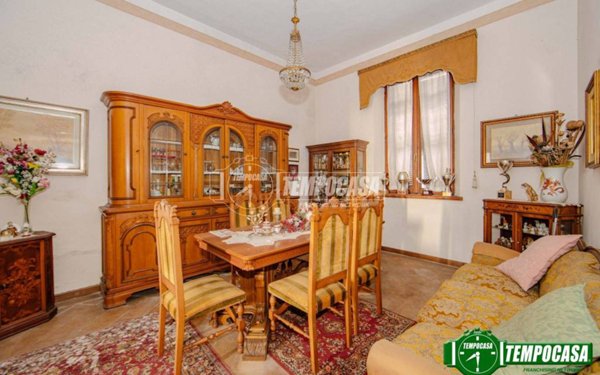 casa indipendente in vendita a Casteggio