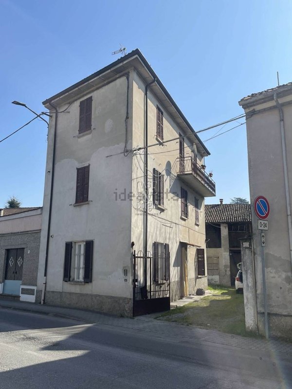casa indipendente in vendita a Casteggio