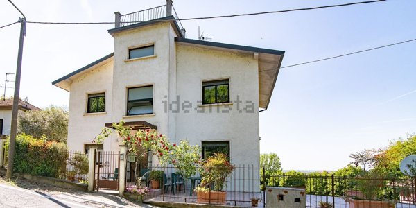 casa indipendente in vendita a Casteggio