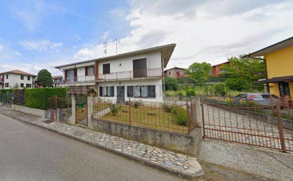casa indipendente in vendita a Casteggio