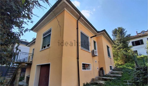 casa indipendente in vendita a Casteggio
