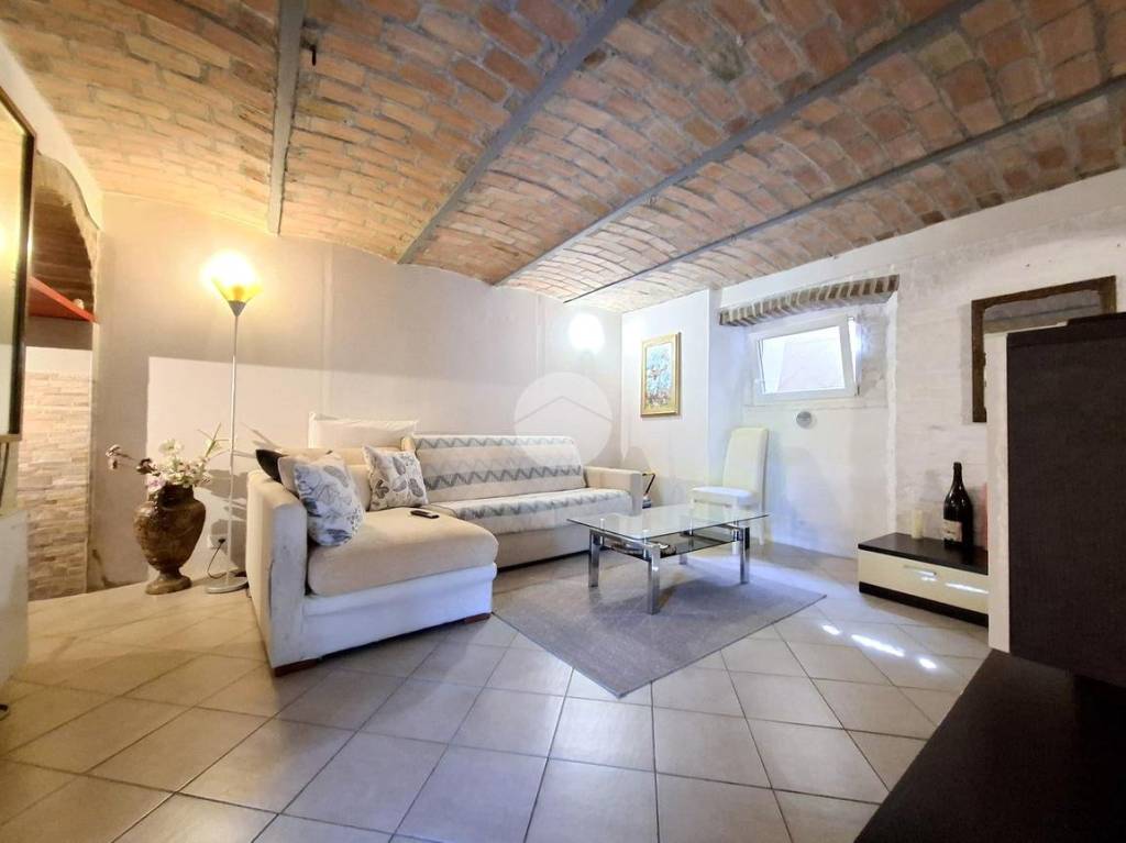 casa indipendente in vendita a Casteggio