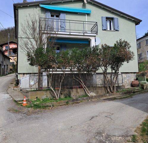 casa indipendente in vendita a Casteggio