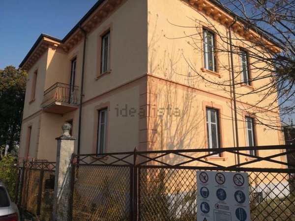 casa indipendente in vendita a Casteggio