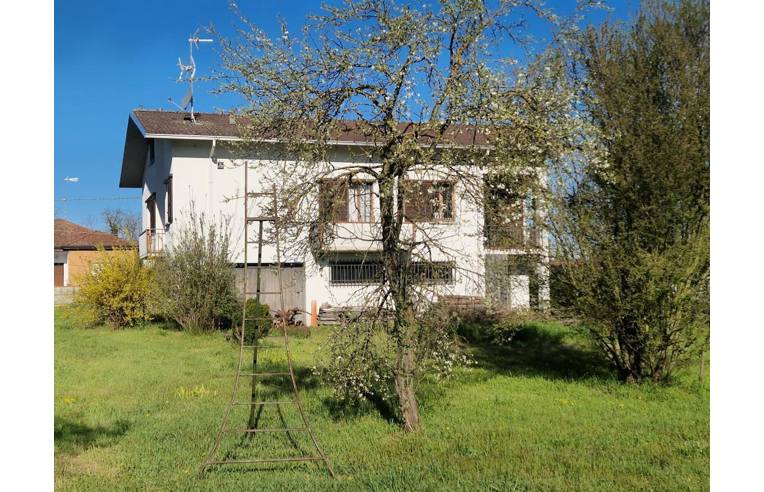 casa indipendente in vendita a Casteggio