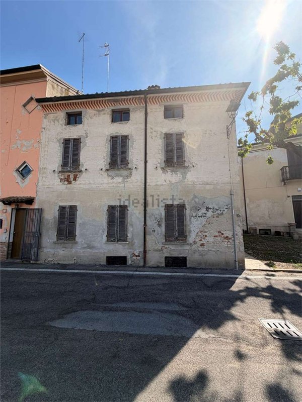 casa indipendente in vendita a Casteggio